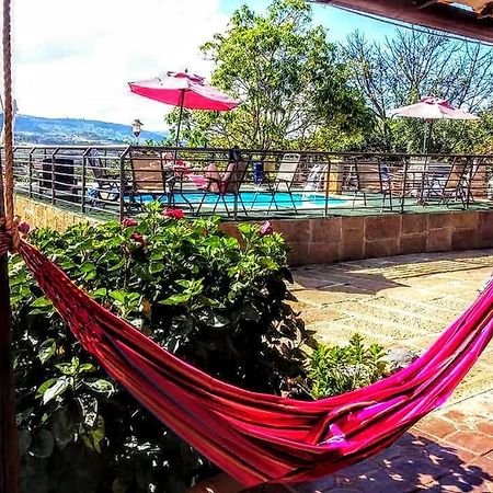 La Loma Hotel บาริชารา ภายนอก รูปภาพ