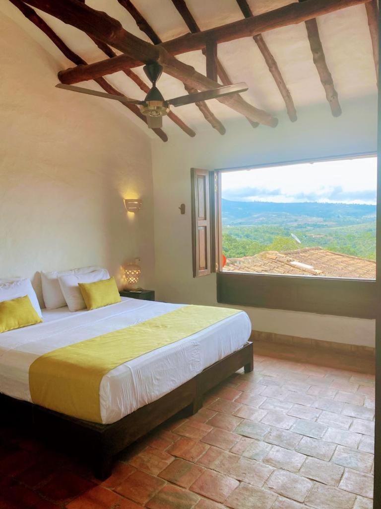 La Loma Hotel บาริชารา ภายนอก รูปภาพ