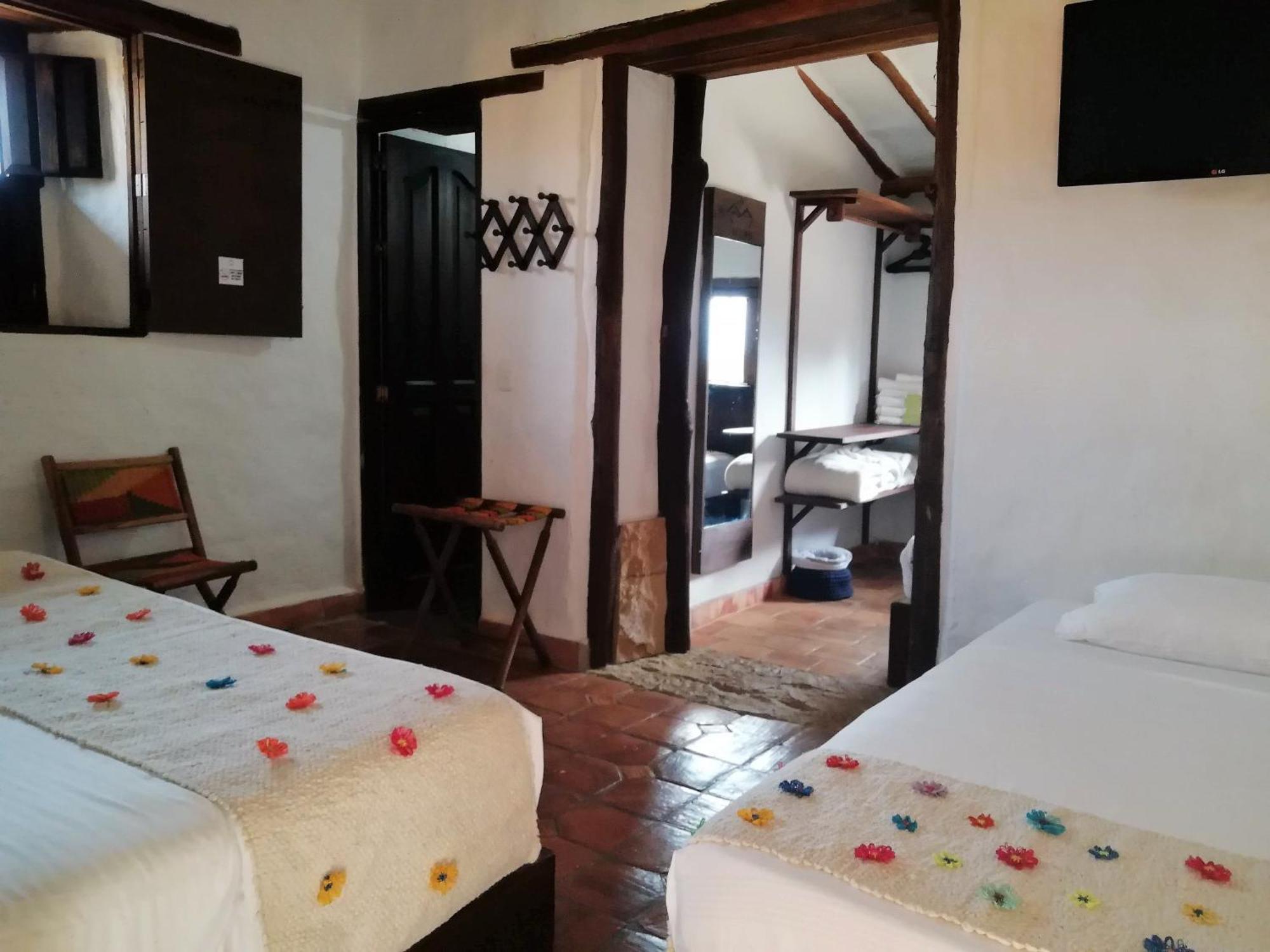 La Loma Hotel บาริชารา ห้อง รูปภาพ