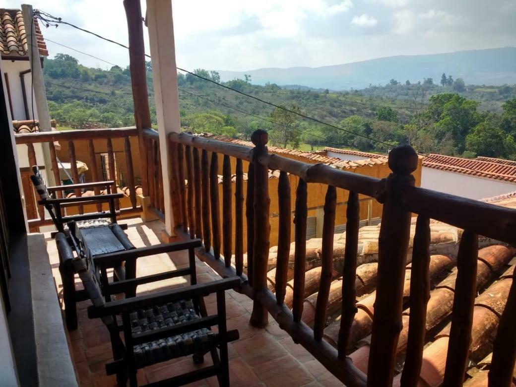 La Loma Hotel บาริชารา ภายนอก รูปภาพ